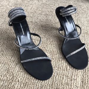 Great fun heals rind stones and wrap up ankle